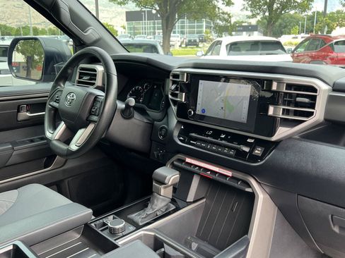 Used 2025 Toyota Tundra SR5 AWD/4WD image 20