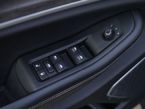 Used 2021 Jeep Grand Cherokee L Limited image 27