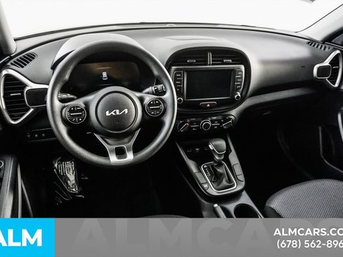 Used 2025 Kia Soul LX w/ LX Technology Package FWD image 19