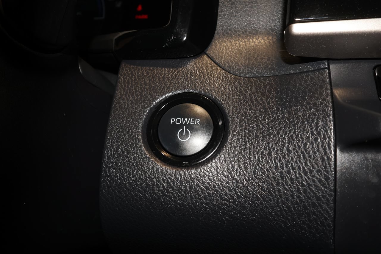 Used 2025 Toyota Camry LE FWD image 15