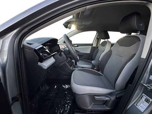 Used 2024 Volkswagen Taos S image 9