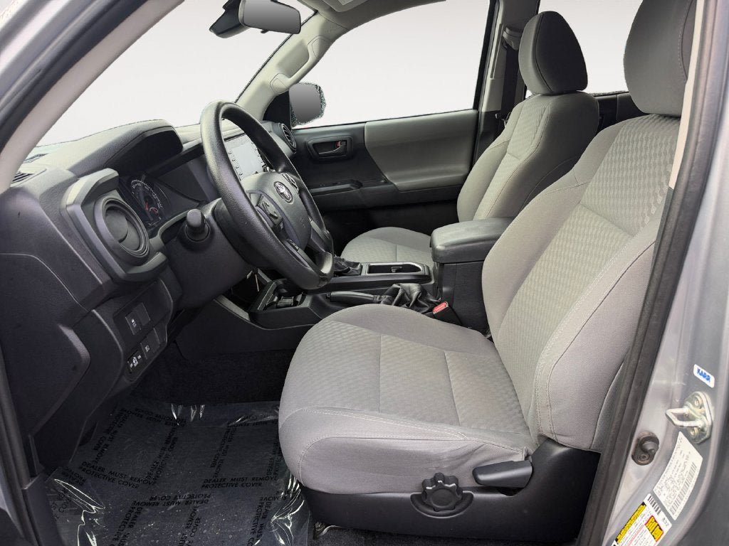 Used 2020 Toyota Tacoma SR AWD/4WD image 6