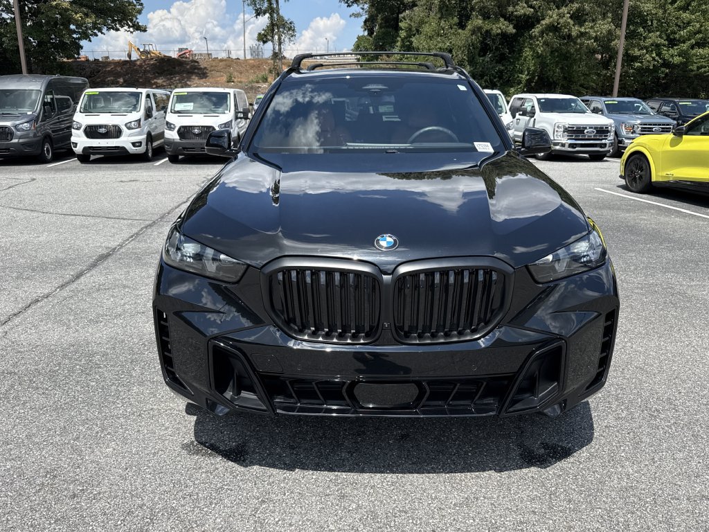 Used 2026 BMW X5 xDrive40i w/ M Sport Package AWD/4WD image 2