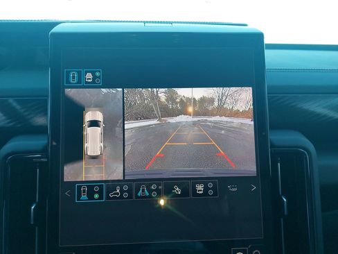 New 2026 GMC Yukon AT4 w/ AT4 Premium Plus Package image 26