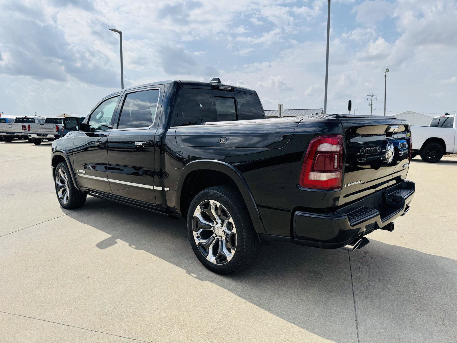 Used 2022 RAM 1500 Limited AWD/4WD image 49