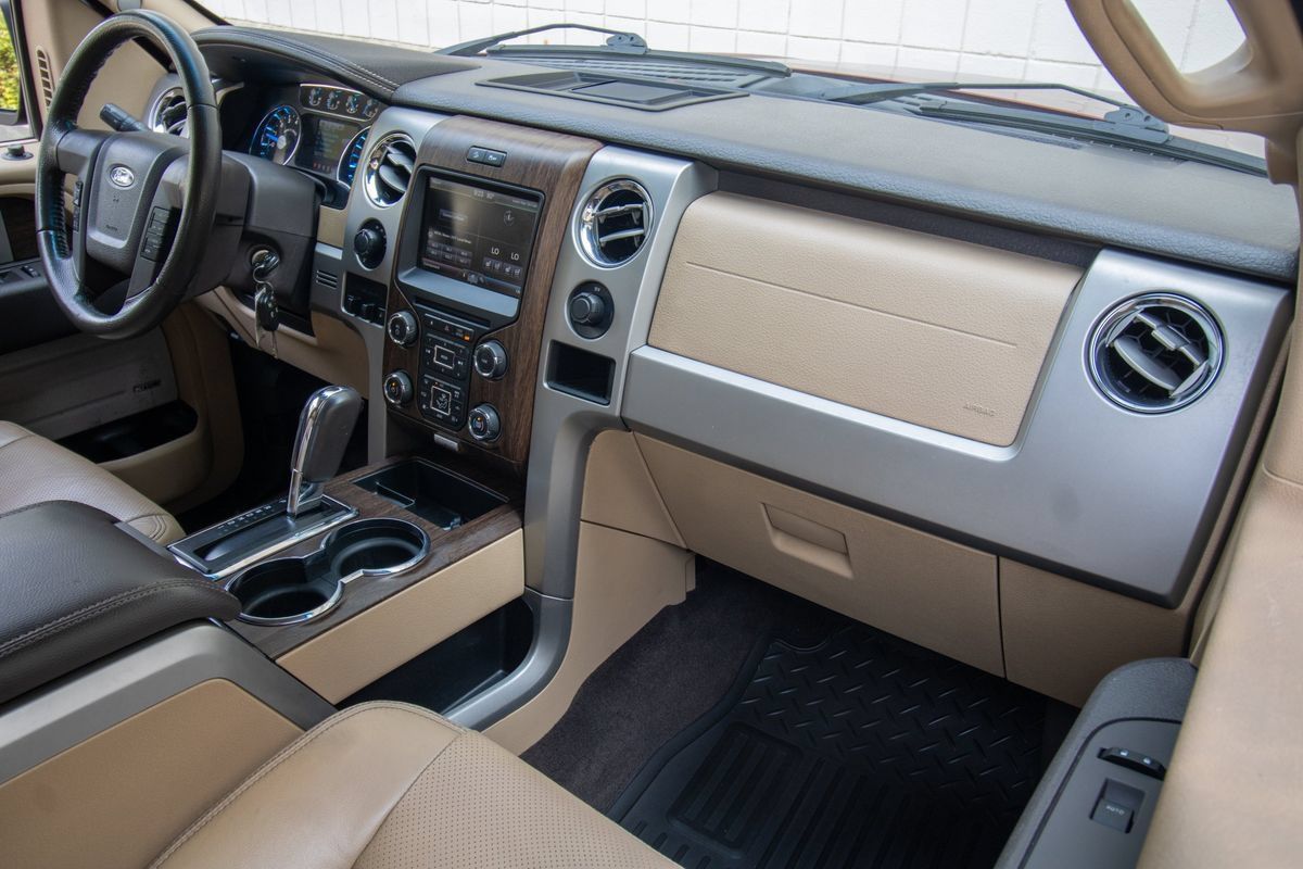 Used 2014 Ford F150 Lariat w/ Equipment Group 502A Luxury AWD/4WD image 23