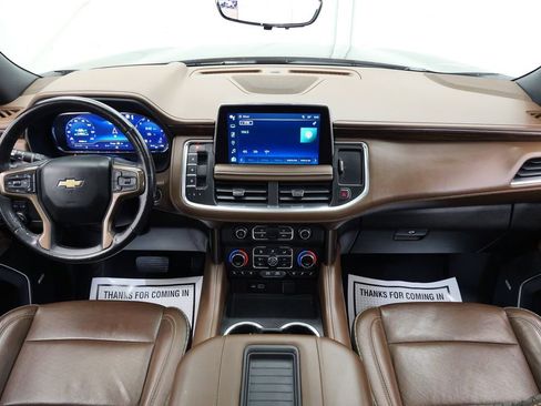 Used 2022 Chevrolet Suburban High Country AWD/4WD image 23