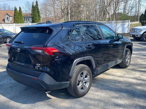 Used 2025 Toyota RAV4 XLE image 10
