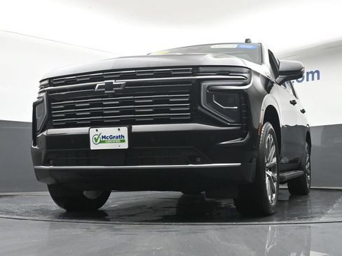 Used 2025 Chevrolet Tahoe High Country w/ Sun And Tow Package AWD/4WD image 7