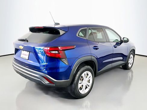 Used 2024 Chevrolet Trax LS FWD image 6