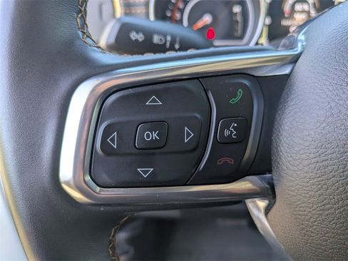 Used 2023 Jeep Wrangler Altitude image 16