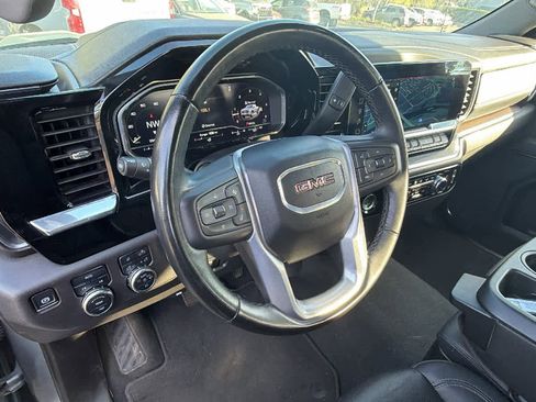 Certified 2024 GMC Sierra 1500 SLT image 10