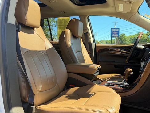 Used 2017 Buick Enclave Premium AWD/4WD image 14