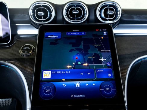 Used 2025 Mercedes-Benz CLE 300 4MATIC Cabriolet image 19