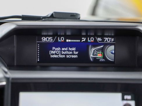 Used 2023 Subaru Forester Limited image 18