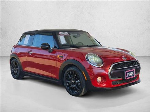 Used 2018 MINI Cooper 2-Door Hardtop FWD image 3