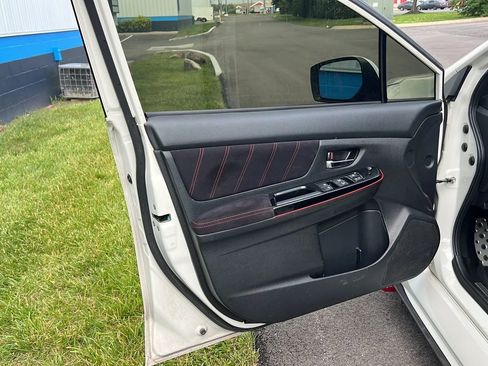 Used 2019 Subaru WRX STI AWD/4WD image 9