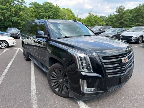 Used 2016 Cadillac Escalade ESV Luxury AWD/4WD image 15