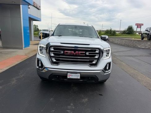 Used 2022 GMC Sierra 1500 SLT w/ SLT Premium Package AWD/4WD image 3