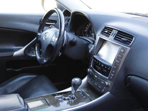 Used 2009 Lexus IS 250 AWD image 38