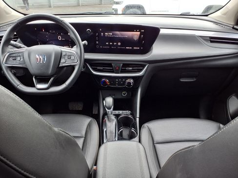 Used 2024 Buick Encore GX Sport Touring image 8