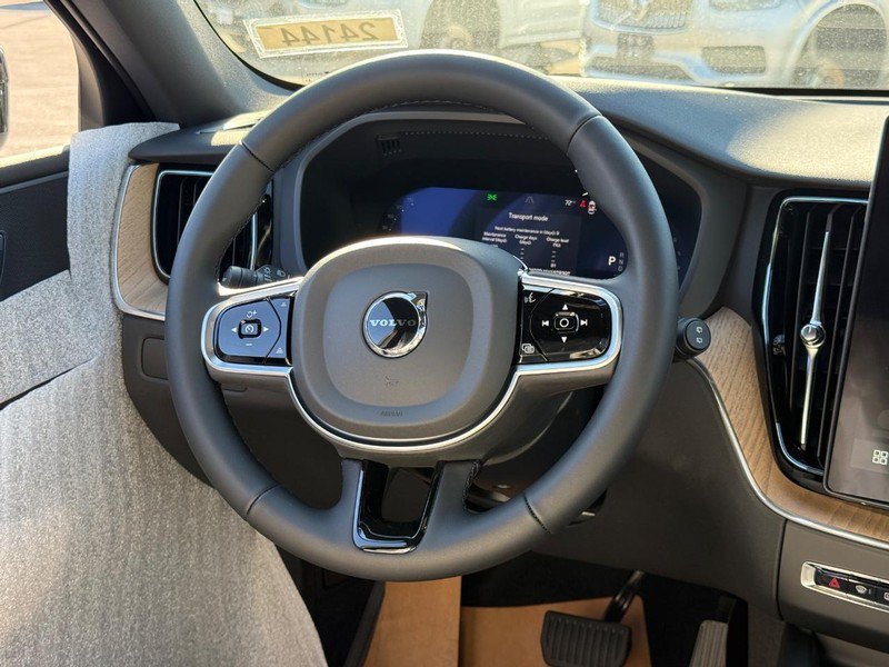 New 2027 Volvo XC60 B5 Core AWD/4WD image 8