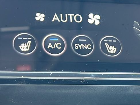 Used 2026 Genesis G70 2.5T RWD image 21