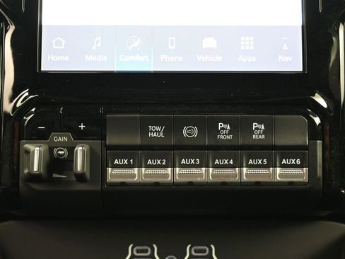 New 2026 RAM 2500 Laramie w/ Night Edition image 30