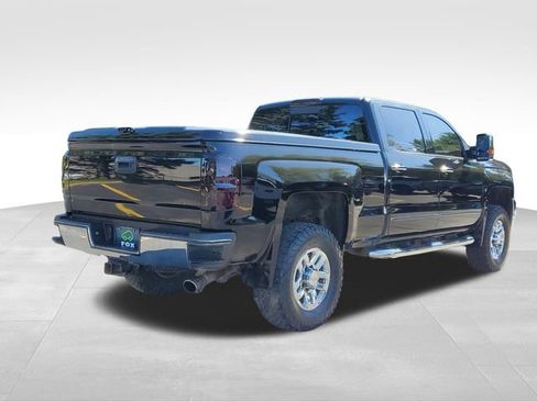 Used 2019 Chevrolet Silverado 2500 LTZ AWD/4WD image 5