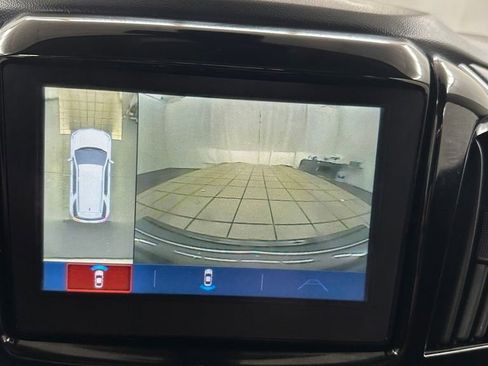 Used 2019 Chevrolet Traverse RS image 24