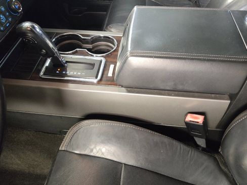 Used 2017 Ford Expedition Platinum image 26