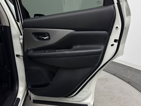 Used 2020 Nissan Murano SV FWD image 31