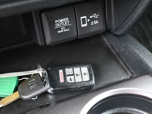 Used 2022 Honda Pilot Sport image 15