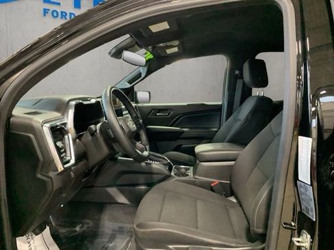 Used 2025 GMC Canyon Elevation AWD/4WD image 12