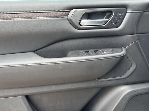 New 2026 Nissan Armada SL w/ Captain's Chari Seat Package RWD image 19