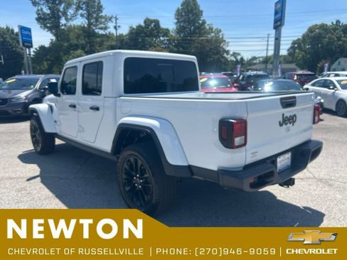 Used 2025 Jeep Gladiator Sport AWD/4WD image 34