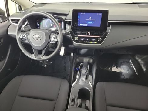Used 2026 Toyota Corolla LE FWD image 15