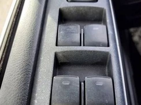 Used 2014 Toyota 4Runner Limited AWD/4WD image 23