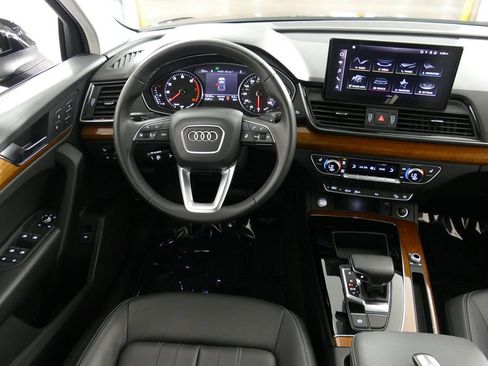 Used 2023 Audi Q5 2.0T Premium w/ Convenience Package AWD/4WD image 27