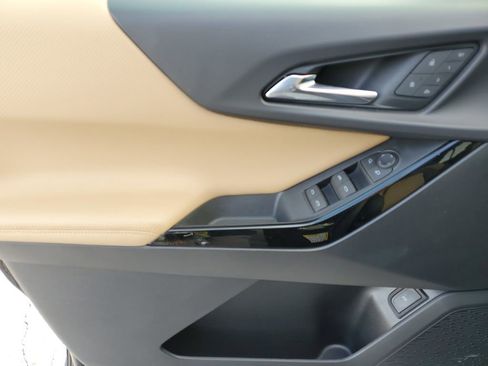 Certified 2025 Chevrolet Equinox ACTIV w/ Safety and Technology Package image 27