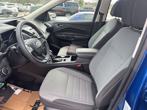 Used 2017 Ford Escape S image 5