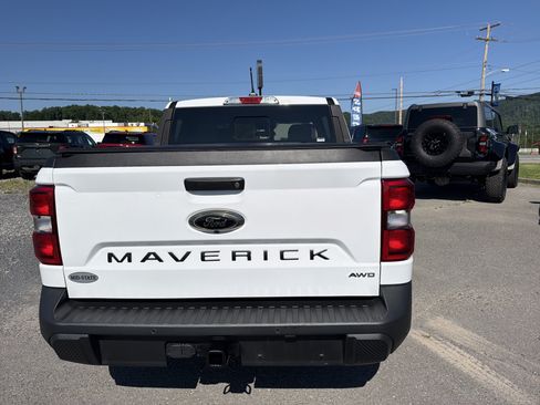 Used 2024 Ford Maverick Lariat w/ Black Appearance Package AWD/4WD image 5