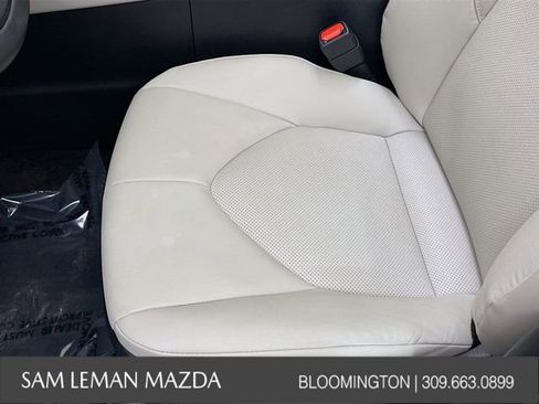 Used 2024 Toyota Grand Highlander XLE image 19