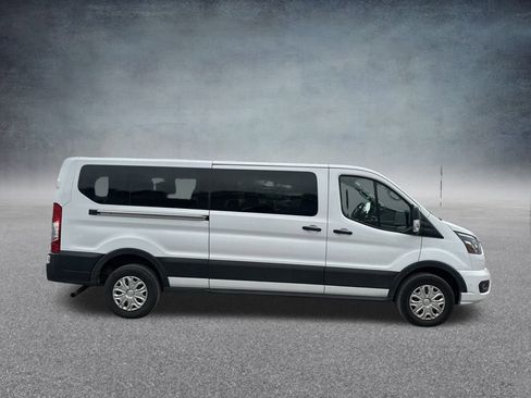 Used 2023 Ford Transit 350 XLT image 39