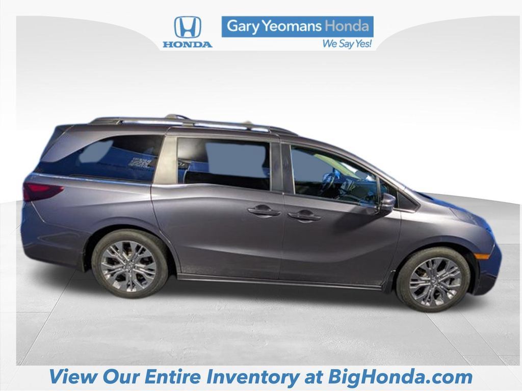 Certified 2025 Honda Odyssey Touring image 5