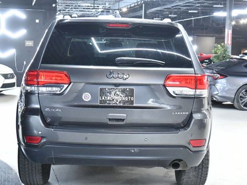 Used 2019 Jeep Grand Cherokee Laredo w/ 18" Wheel & 8.4" Radio Group image 8