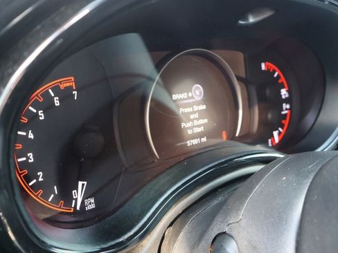Used 2023 Dodge Durango GT RWD image 7