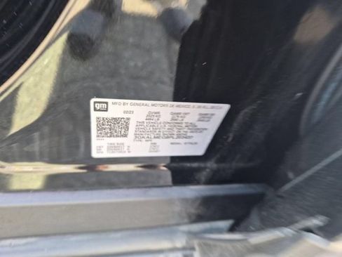Used 2023 GMC Terrain SLE w/ Driver Convenience Package FWD image 32
