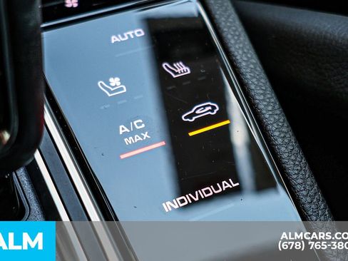 Used 2023 Porsche Cayenne Platinum Edition image 52