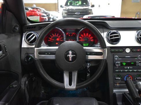 Used 2009 Ford Mustang GT Premium RWD image 15